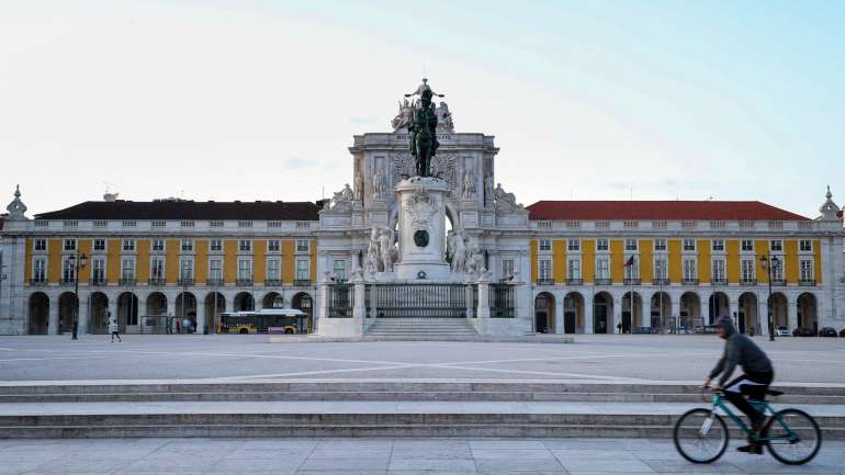 Sector debate-se com uma “queda abrupta das receitas de publicidade”