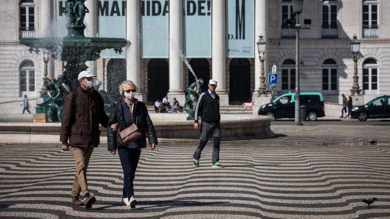 Situação em Portugal voltou a registar aumento percentual de casos, num total de quase 3.000 infetados no país