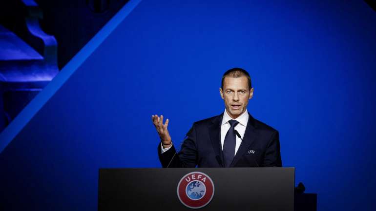 Aleksander Ceferin, presidente da UEFA, fez ponto de situação numa entrevista ao jornal italiano La Repubblica.