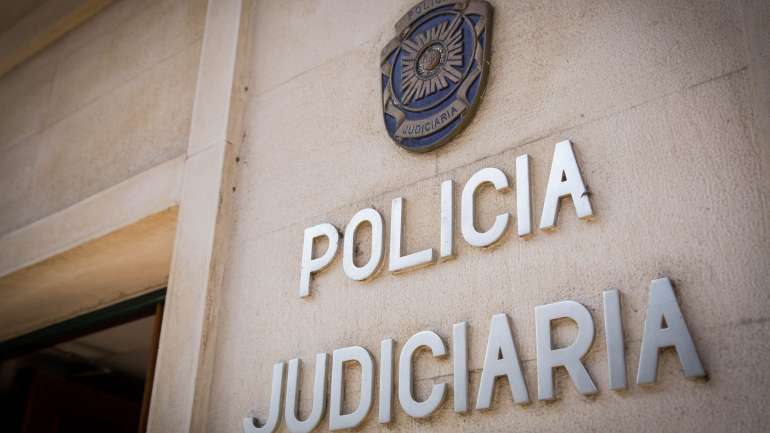 Vítimas foram abordadas pelo suspeito na via pública