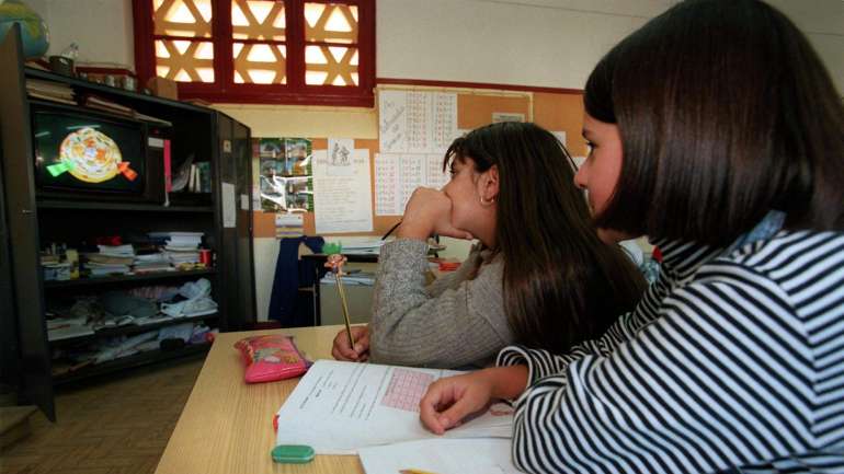 O ministro da Educação disse que a tele-escola funcionará num cenário "completamente diferente" do que existiu no passado para o segundo ciclo