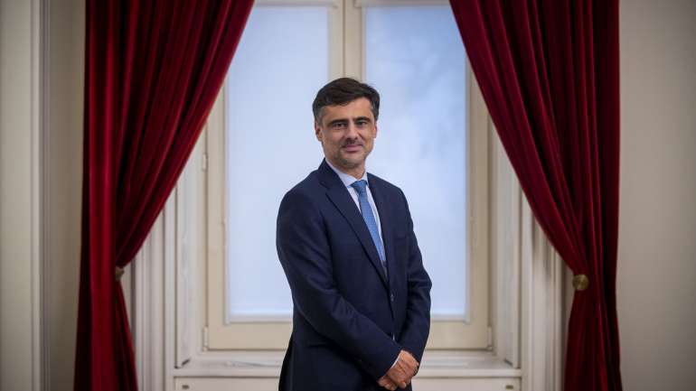 O governo afirmou que no que respeita ao universo dos trabalhadores independentes, além deste regime extraordinário, "há sempre a possibilidade de recurso ao subsídio de desemprego"