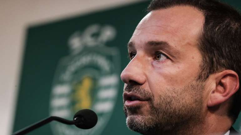 Frederico Varandas chegou este sábado a acordo com representantes do plantel principal para corte de salários que chega também aos administradores