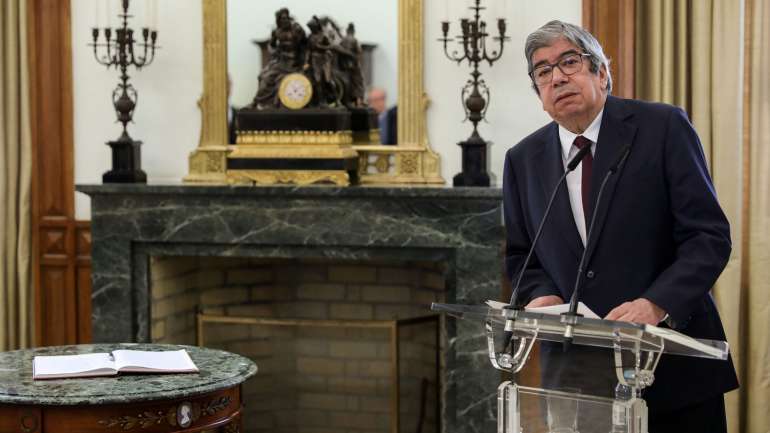 O presidente da Assembleia da República garantiu que celebrar o 25 de abril é agora mais importante do que "em qualquer outro momento"