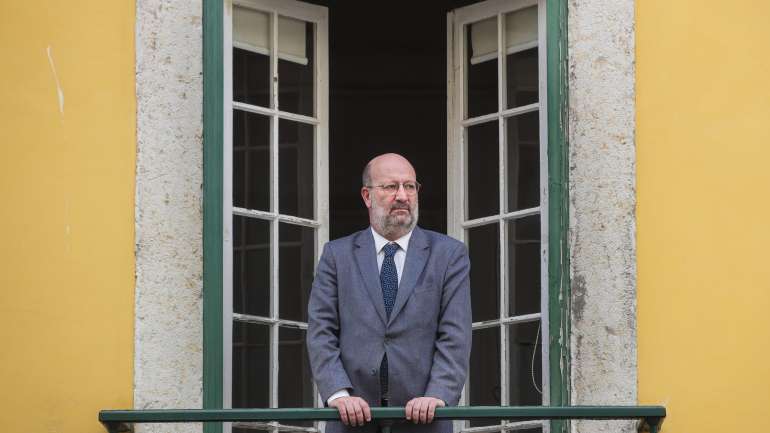 "Há um conjunto de valores que emergem da maneira como a sociedade está a reagir à crise que podem permitir avançar com projectos diferenciados", defende o ministro