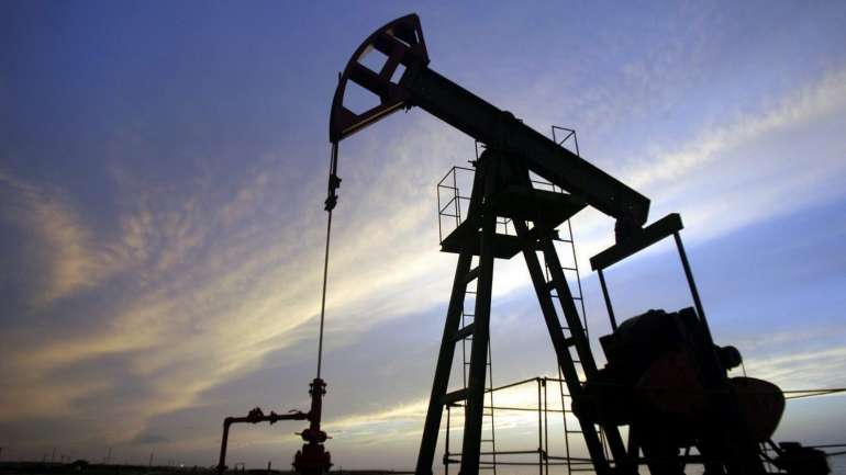 Por causa da forte quebra na procura está a tornar-se até difícil encontrar locais para armazenar o crude.