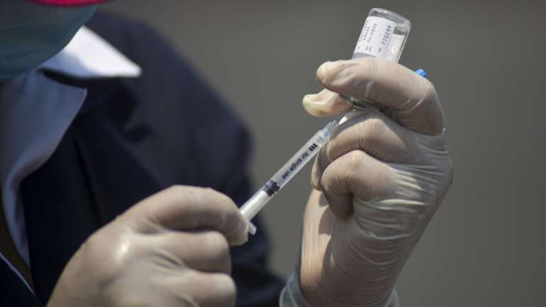 De acordo com a Organização Mundial de Saúde existem 70 vacinas contra o novo coronavírus a serem desenvolvidas em todo o mundo