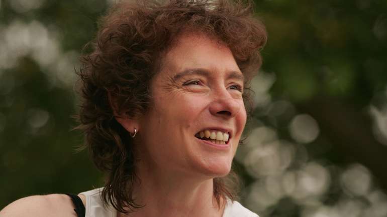 Jeanette Winterson é considerada uma das melhores escritoras inglesas contemporâneas. O amor é um tema recorrente nos seus livros