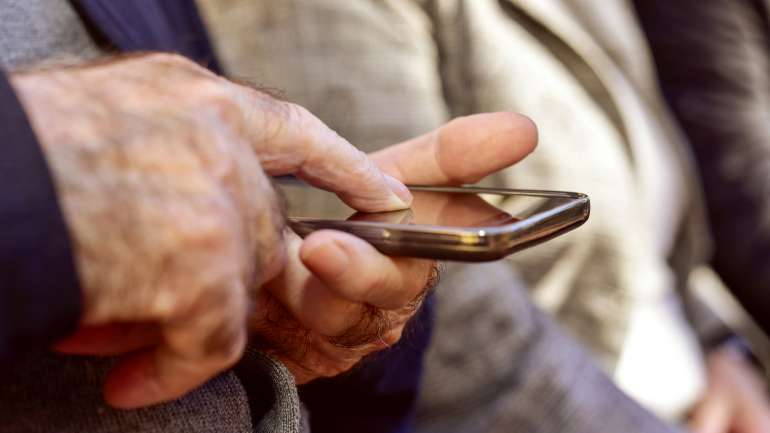 Para que seja eficaz, a "app", de uso voluntário e gratuito, tem de ser instalada por pelo menos 60% de utilizadores de "smartphones" em Portugal