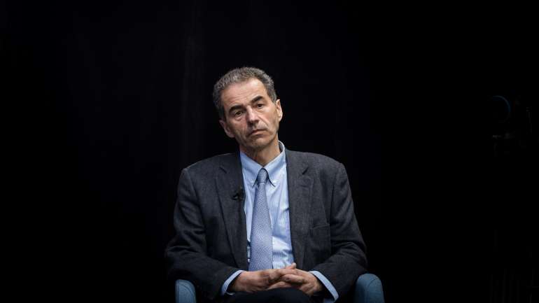 "Ainda nenhuma instituição disse que não estaria preparada para fazer o levantamento progressivo das medidas de contenção", afirmou Manuel Heitor