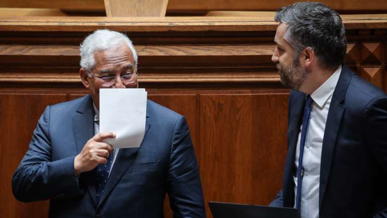 O CDS considera que existem "contradições" entre as posições do primeiro-ministro, António Costa, e as do seu ministro Pedro Nuno Santos.
