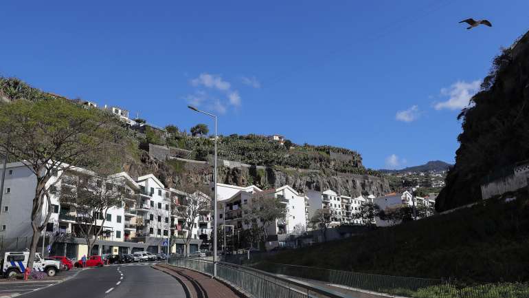 O governante enalteceu a atitude de "toda a população da Região Autónoma da Madeira", quando existem apenas 39 casos de infeção ativa