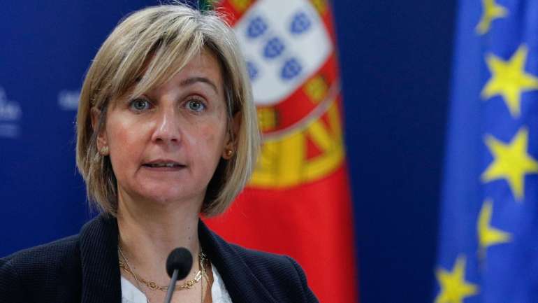 Em causa estão 17 aquisições superiores a um milhão de euros feitas a sete empresas, entre meados de março e o dia 23 de abril