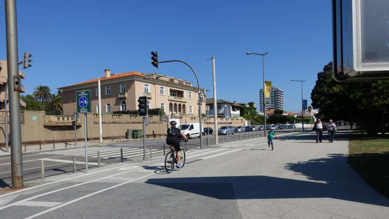 A Avenida de Montevideu é uma das avenidas atlânticas do Porto que vai ter a circulação automóvel condicionada