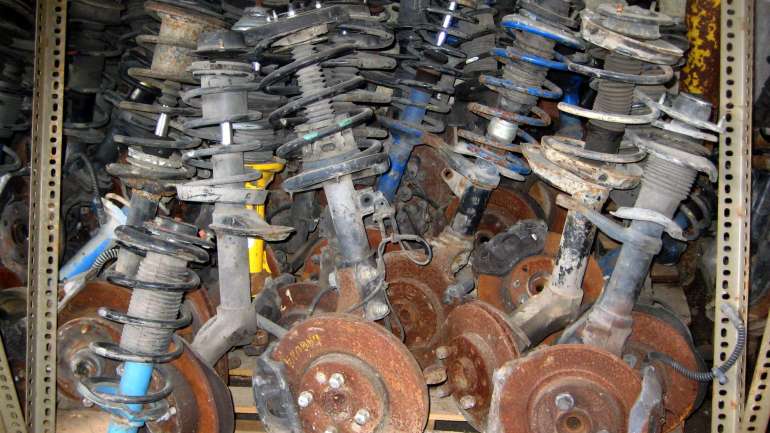 Os lixos recicláveis estão a ser depositados em aterro ou queimados por causa da "suspensão da recolha porta a porta em algumas zonas de Portugal, como Lisboa" e pela "limitação dos circuitos de recolha seletiva através de ecopontos", refere a associação