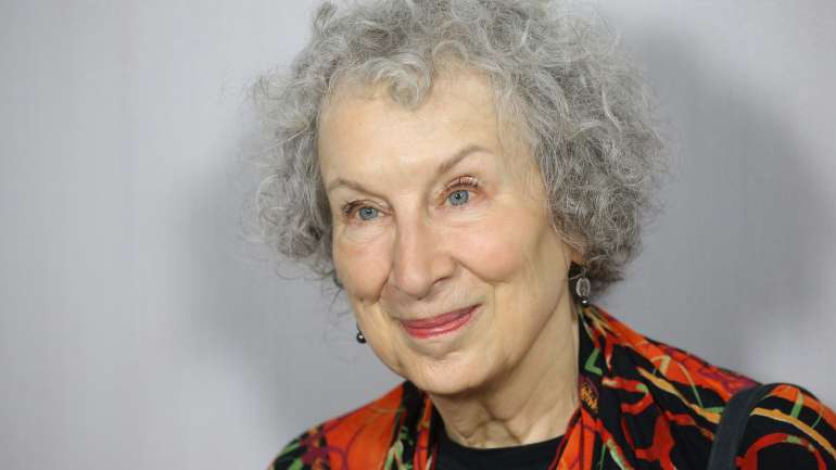 Margaret Atwood venceu o Booker Prize em 2019 com "Os Testamentos". O prémio foi partilhado pela britânica Bernardine Evaristo
