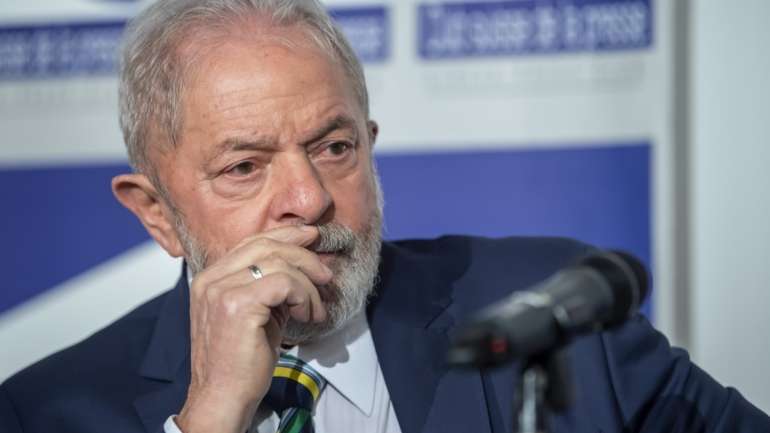 "Quando chegar em 2022, eu vou estar com 77 anos de idade. Eu não tenho porque ser candidato a Presidente", referiu Lula da Silva