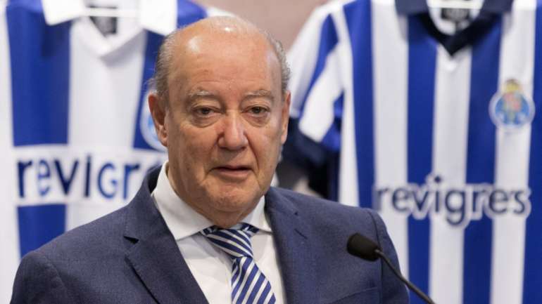 O presidente dos dragões está na liderança desde maio de 1982, há 38 anos