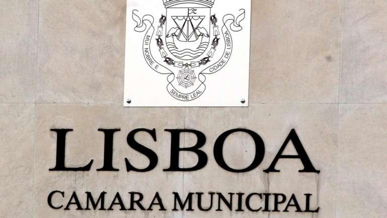 A nova linha "Liga-te", disponível no número 800 916 800, irá funcionar 24 horas por dia, inclusive ao fim de semana