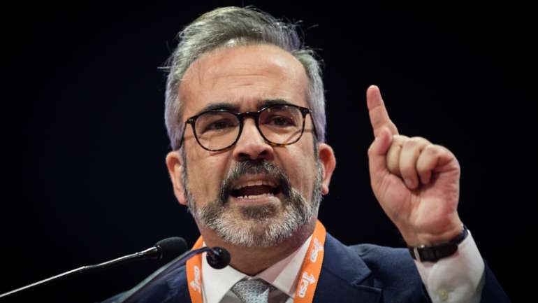 "Já podia haver sanções" ao país "há muito tempo", defendeu Paulo Rangel