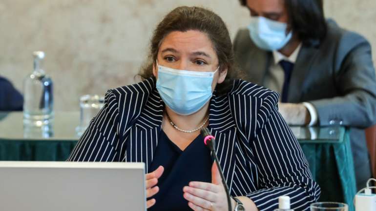 A ministra defendeu que para o futuro, a legislação deverá ser alterada para que o teletrabalho se generalize, como uma modalidade alternativa normal