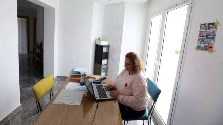 A aceitação do teletrabalho por parte dos trabalhadores foi, em 57% dos casos, elevada ou muito elevada