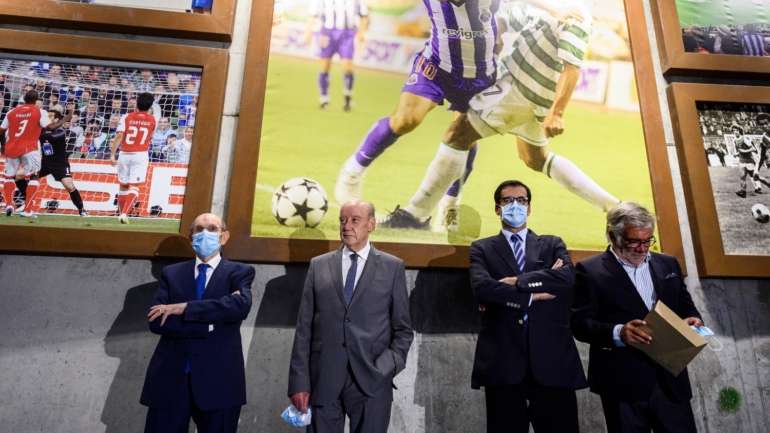 Pinto da Costa com os outros cabeças de lista: Lourenço Pinto (Mesa da AG), Rui Moreira (Conselho Superior) e Jorge Guimarães (Conselho Fiscal)