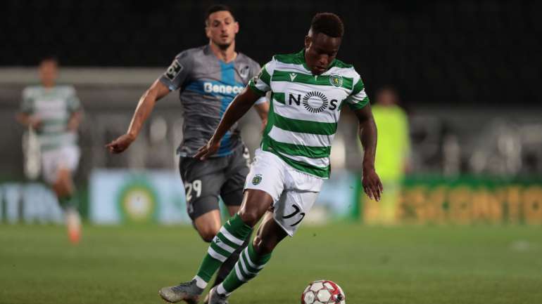 Jovane Cabral, que começou na ala direita e acabou à esquerda, foi o melhor jogador do Sporting em Guimarães