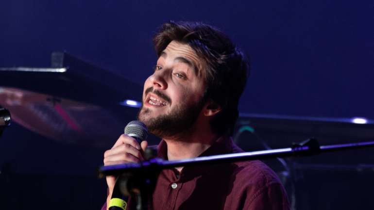 Salvador Sobral é um dos artistas que faz parte do cartaz do Festival Regressar ao Futuro