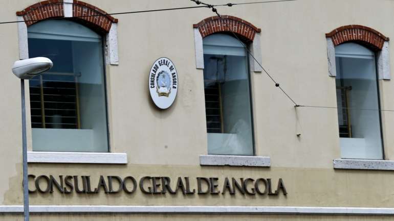 Previsão de entrega do documento de identificação, que é feito em Angola, é de 15 dias, sendo os utentes avisados por telefone
