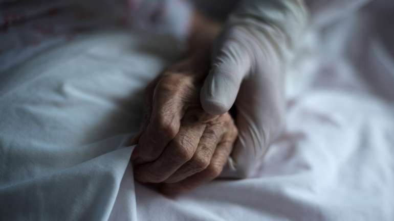 Desde 8 de março até à sexta-feira passada, 5.986 pessoas com Covid-19 ou sintomas associados à doença morreram em lares