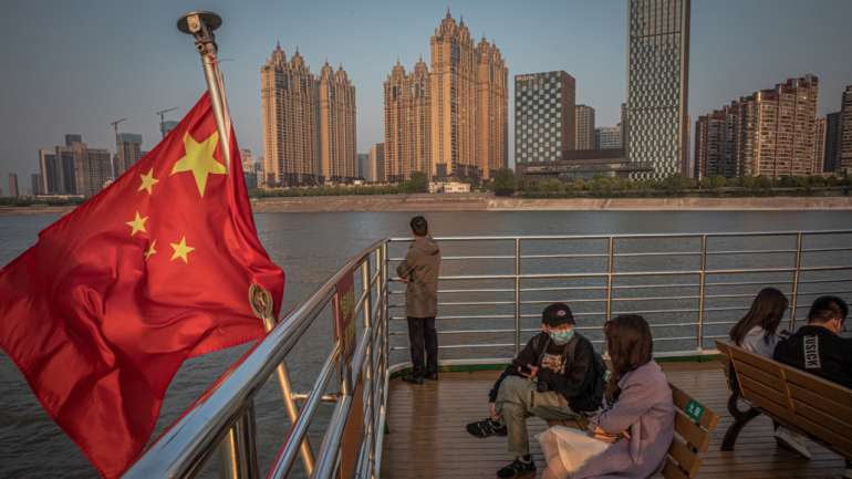 O primeiro surto de Covid-19 foi detetado na cidade chinesa de Wuhan em dezembro de 2019