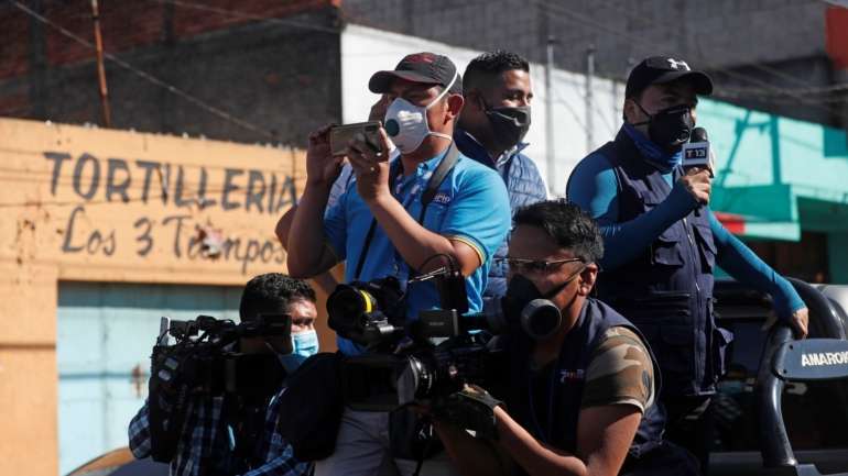 A associação lembra que vários desses "heróis" pagaram caro pela sua luta pela verdade, sendo vítimas de represálias