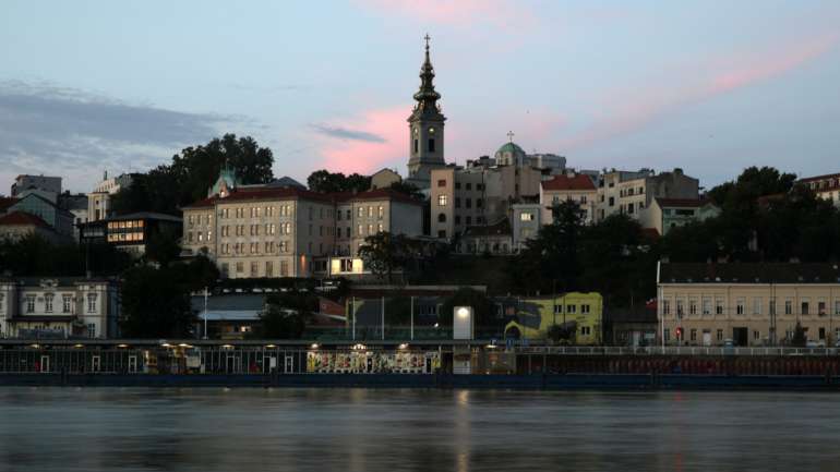 A Comissão eleitoral sérvia aceitou um total de 21 listas eleitorais num país com cerca de sete milhões de habitantes