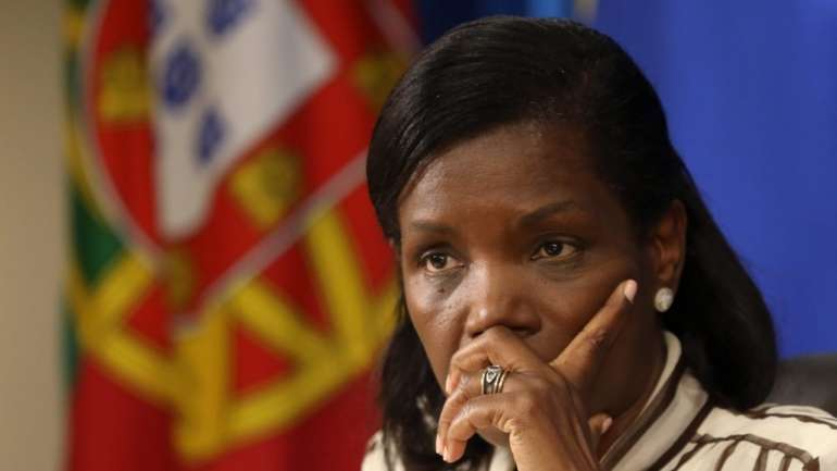 A ministra da Justiça solicitou à Procuradoria-Geral da República a intervenção do Ministério Público para instaurar as ações indemnizatórias