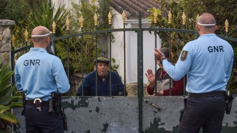 1 em cada 10 homens com mais de 65 anos vive sozinho