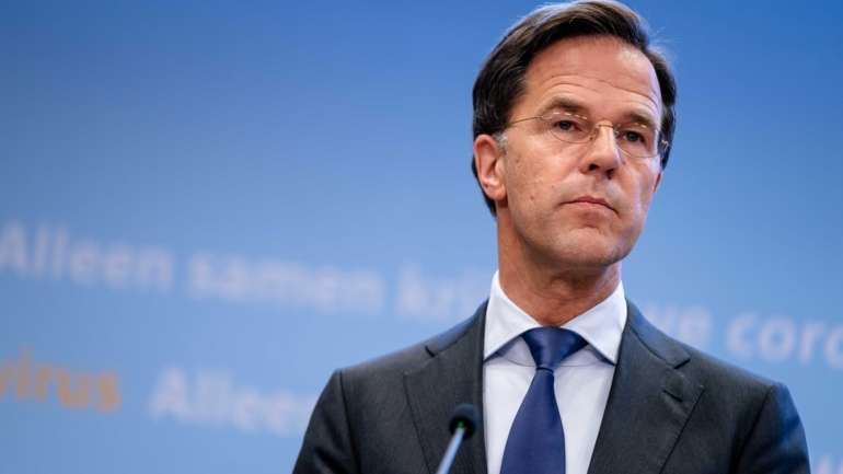 Mark Rutte vincou que a presença de fãs nos estádios só pode acontecer caso seja respeitada uma distância de segurança de 1,5 metros