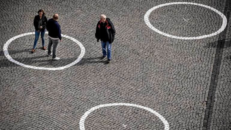 Alemanha é um dos países que viu aumentar o número de novos casos nos últimos dias, com o índice de reprodução ( número médio de contágios causados por cada pessoa infectada) em quase 3.