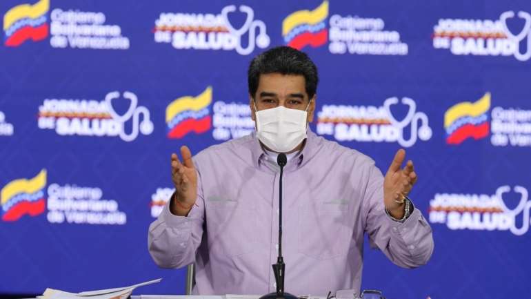 "Quem são eles para sancionar? Basta! É por isso que decidi dar à embaixadora da UE em Caracas 72 horas para deixar o nosso país e exigir respeito da UE", disse Nicolás Maduro