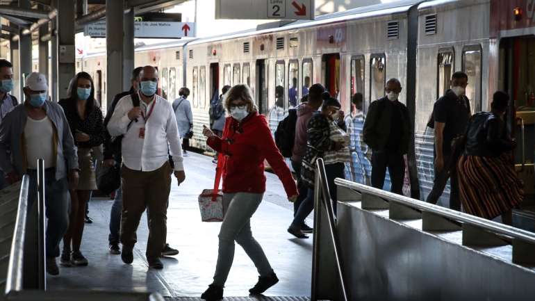 Dezanove freguesias dos concelhos de Lisboa, Sintra, Amadora, Odivelas e Loures, com maior incidência de novos casos de Covid-19, entram na quarta-feira numa situação de calamidade