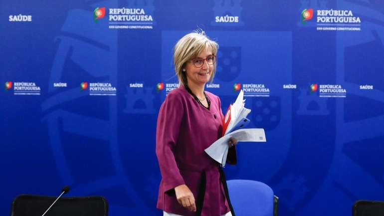 "Compreendo a preocupação que todos temos neste momento com a necessidade de interromper cadeias de transmissão na Área Metropolitana de Lisboa", disse a ministra