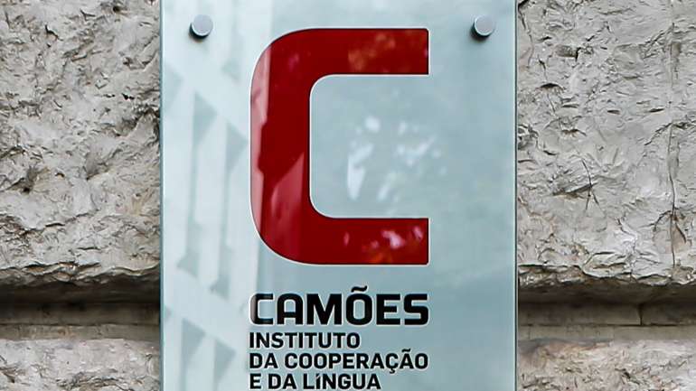 Outro objetivo desta linha é dar visibilidade a "autores e obras da literatura em língua portuguesa"