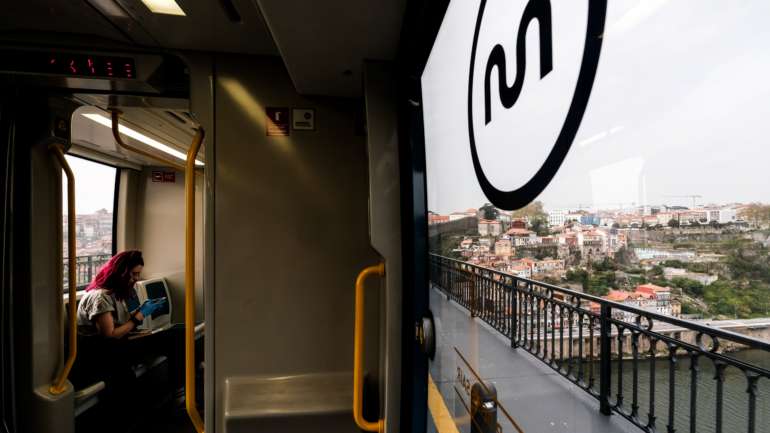 Este abuso de utilização já custa aos cofres da empresa quase dez mil euros por mês