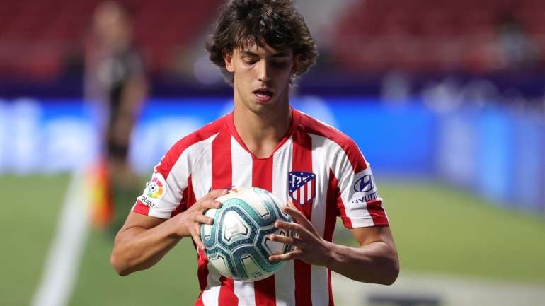 A lesão do jogador está sob avaliação, não indicando, assim, qual o tempo de paragem previsto