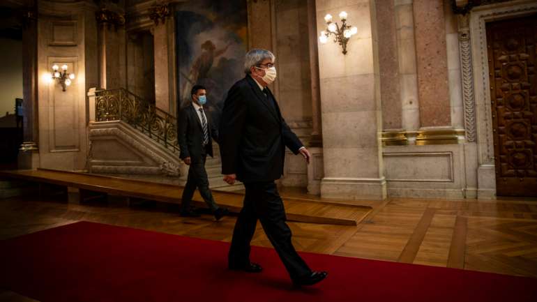 Na reunião desta sexta-feira do grupo de trabalho que está a discutir as propostas de alteração ao regimento da Assembleia da República, foi a debate a proposta do PS que estipula que o presidente da Assembleia da República "se tiver dúvidas de inconstitucionalidade que se lhe afigurem insuscetíveis de expurgo" pode pedir à 1.ª Comissão "a emissão de parecer sobre a constitucionalidade da iniciativa"
