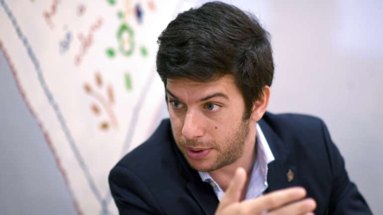 O presidente do CDS destacou que o partido é "herdeiro" de uma "atitude de limpeza do próprio sistema", salientando que foi o governo liderado por Pedro Passos Coelho e do qual o CDS fez parte, que "soube dizer que não ao dono disto tudo", afirmou, referindo-se a Ricardo Salgado