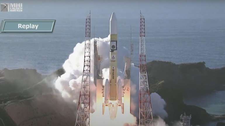O momento em que o foguetão que pôs a sonda no espaço descolou
