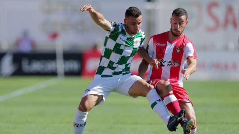 Rúben Macedo esteve ausente da ficha do jogo, na qual constavam apenas 18 atletas, 12 dos quais provenientes da equipa sub-23, tal como os defesas Adam Dzwigala, Hélder Baldé e Mato Milos, os médios Bruno Lourenço, Luiz Fernando e Cláudio Falcão e o avançado Mehrdad Mohammadi, melhor marcador, com oito golos em 29 partidas