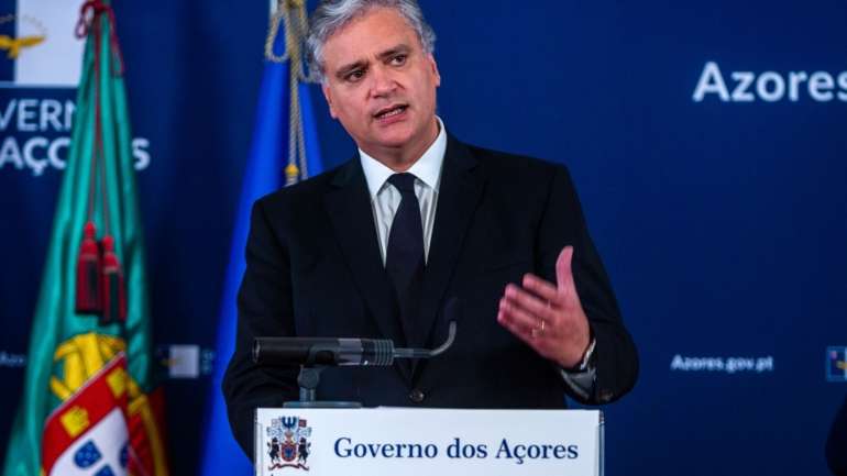 O presidente do PS/Açores contestou a ideia de que esta lei estabelece "uma segmentação" entre os mares das regiões autónomas e de Portugal continental e de que "o Estado estaria afastado completamente de qualquer ponderação quanto ao regime económico e financeiro que decorresse do licenciamento dessas áreas"
