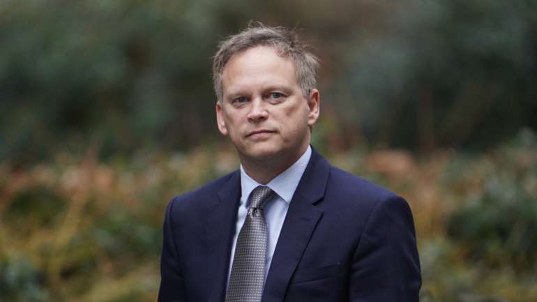 Grant Shapps já estava em Espanha quando a medida foi anunciada